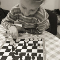 Приємних вихідних. Грайте в шахи.